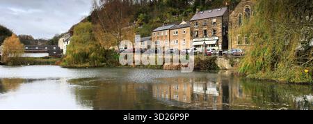 The Mill Pond au village de Cromford, Peak District National Park, Derbyshire Dales, Angleterre, Royaume-Uni Banque D'Images