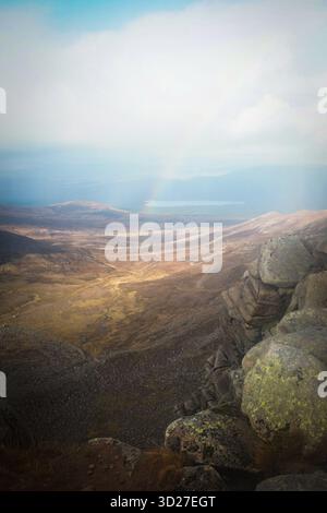 Marcher jusqu'à Cairn Gorm dans les Highlands écossais Banque D'Images
