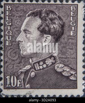 Léopold III de Belgique (1901-1983) fut roi des Belges entre 1934 et 1951. Portrait sur timbre-poste belge Banque D'Images