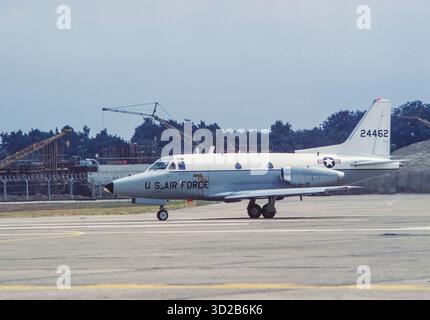 Vintage North American Aviation T-39 Sabreliner avion d'affaires développé par U S Airforce pour le programme expérimental d'entraînement utilitaire sur la piste de Greenham Common dans le Berkshire, Royaume-Uni en 1983. Banque D'Images