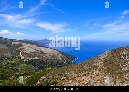Paysage côtier pittoresque sur l'île de Céphalonie, Grèce Banque D'Images