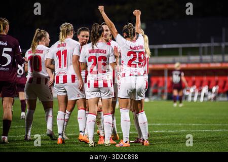 COLOGNE, ALLEMAGNE - 31 OCTOBRE 2025 : le match des femmes Bundesliga 1.FC Koeln vs 1. FC Nuernberg au stade Franz Kremer Banque D'Images