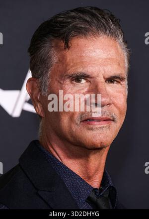 HOLLYWOOD, LOS ANGELES, CALIFORNIE, États-Unis - 24 OCTOBRE : Lorenzo Lamas, acteur, réalisateur et producteur américain, arrive au Fest 2025 AFI (American film Institute) présenté par Canva - première de « Nuremberg » de Sony Pictures Classics au TCL Chinese Theatre IMAX le 24 octobre 2025 à Hollywood, Los Angeles, Californie, États-Unis. (Photo de Xavier Collin/image Press Agency) Banque D'Images
