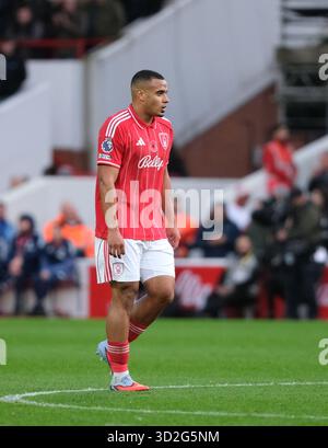 Nottingham, Royaume-Uni. 01 novembre 2025. Murillo de Nottingham Forest vu lors du match de premier League entre Nottingham Forest et Manchester United au City Ground de Nottingham. Score final ; 2-2 crédit : SPP Sport Press photo. /Alamy Live News Banque D'Images