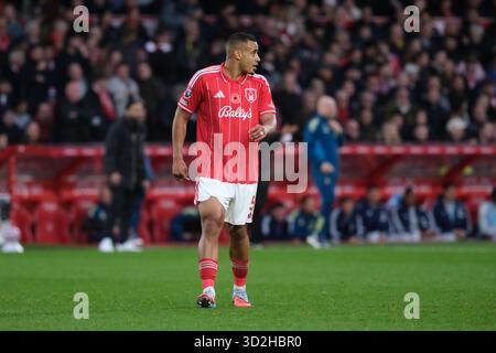 Nottingham, Royaume-Uni. 01 novembre 2025. Murillo de Nottingham Forest vu lors du match de premier League entre Nottingham Forest et Manchester United au City Ground de Nottingham. Score final ; 2-2 crédit : SPP Sport Press photo. /Alamy Live News Banque D'Images