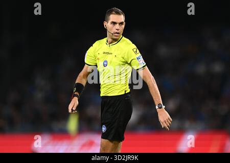 Naples, Italie. 1er novembre 2025. Arbitre Luca Zufferli lors du match de Serie A Enilive entre la SSC Napoli et Como 1907 au stade Diego Armando Maradona à Naples, Italie, le 1er novembre 2025. Crédit : Nicola Ianuale/Alamy Live News Banque D'Images