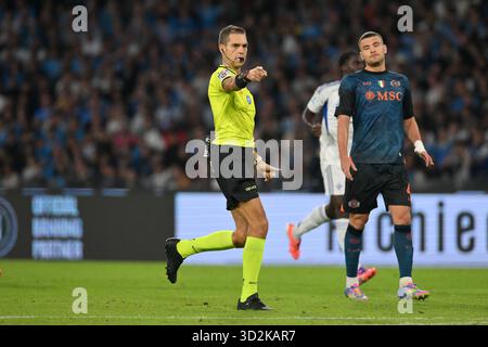 1er novembre 2025, Diego Armando Maradona Stadium, Naples, Italie ; Serie A Enilive Football match ; Napoli contre Côme ; arbitre Luca Zufferli Banque D'Images