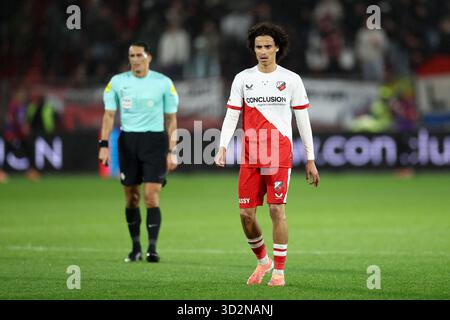 Utrecht, pays-Bas. 02 novembre 2025. UTRECHT, 02-11-2025, stade Galgenwaard, saison 2025/2026, Football Néerlandais Eredivisie, match entre le FC Utrecht et le NEC Nijmegen, photo montre le joueur du FC Utrecht Gjivai Zechiel crédit : Pro Shots/Alamy Live News Banque D'Images