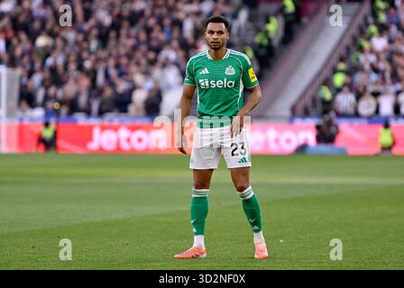 Londres, Royaume-Uni. 2 novembre 2025. Jacob Murphy (Newcastle) lors du match de West Ham vs Newcastle premier League au London Stadium Stratford. Cette image est RÉSERVÉE à UN USAGE ÉDITORIAL. Licence requise de Football DataCo pour toute autre utilisation. Crédit : MARTIN DALTON/Alamy Live News Banque D'Images