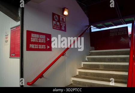 West Bridgford, Royaume-Uni. 01 novembre 2025. Vue générale à l'intérieur du stade pendant le match de Nottingham Forest contre Manchester United premier League au City Ground, West Bridgford, Angleterre le 1er novembre 2025 crédit : Eleanor Hoad/Every second Media crédit : Every second Media/Alamy Live News Banque D'Images
