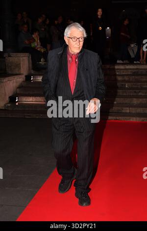 Rome, Italie. 01 novembre 2025. Rome, soirée de gala du Teatro Dell'Opera pour la première de 'Tosca', sur la photo : Corrado Augias crédit : Agence photo indépendante/Alamy Live News Banque D'Images