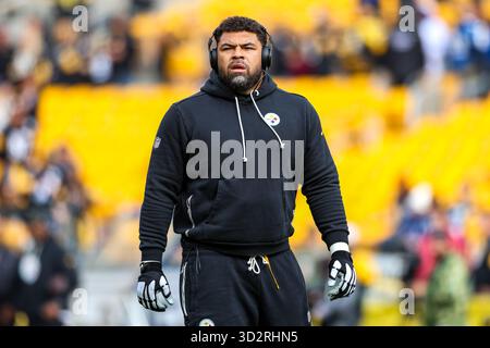 Pittsburgh, Pennsylvanie, États-Unis. 2 novembre 2025. Pittsburgh Steelers défensive Tackle CAMERON HEYWARD (97) avant le match de football NFL entre les Steelers de Pittsburgh et les Colts d'Indianapolis à l'Acrisure Stadium de Pittsburgh, Pennsylvanie. (Crédit image : © Brent Gudenschwager/ZUMA Press Wire) USAGE ÉDITORIAL SEULEMENT ! Non destiné à UN USAGE commercial ! Crédit : ZUMA Press, Inc/Alamy Live News Banque D'Images