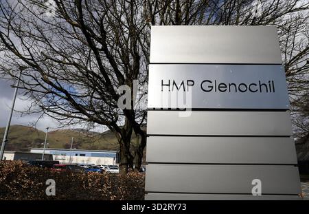 SOUS EMBARGO À 0001 MARDI 4 NOVEMBRE photo du dossier datée du 11/03/19 du HMP Glenochil. Le surpeuplement et les pénuries de personnel sont mis en évidence au HMP Glenochil dans le Clackmannanshire alors que le rapport de l'inspection générale des prisons pour l'Écosse (HMIPS) de sa Majesté « dresse un tableau déroutant » des problèmes. L'inspection a révélé de nombreux domaines de pratiques positives mais, en fin de compte, de graves préoccupations ont été exprimées au sujet de la surpopulation et du traitement des prisonniers vulnérables. Date d'émission : mardi 4 novembre 2025. Banque D'Images