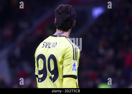 Milan, Italie, 03 novembre 2025. Mile Svilar en action lors du match de Serie A entre l'AC Milan et L'AS Roma au stade Giuseppe Meazza de Milan, Italie crédit : Mairo Cinquetti/Alamy Live News Banque D'Images