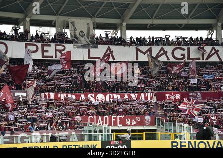 Turin, Italie. 02 novembre 2025. Fans de Torino pendant Torino FC vs Pisa SC, match de football italien Serie A à Turin, Italie, 02 novembre 2025 crédit : Agence photo indépendante/Alamy Live News Banque D'Images