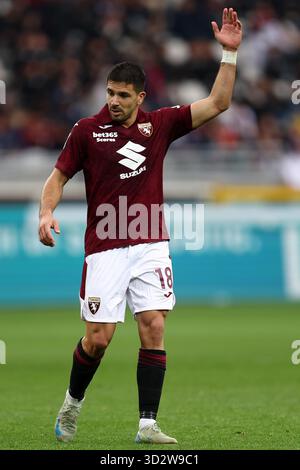 Turin, Italie. 02 novembre 2025. Giovanni Simeone du Torino FC fait des gestes lors du match de football Serie A entre Torino FC et Pisa SC au Stadio Olimpico le 2 novembre 2025 à Turin, Italie . Crédit : Marco Canoniero/Alamy Live News Banque D'Images