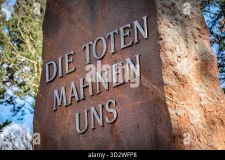Berlin Lichtenberg OT Friedrichsfelde Friedhof, Zentralfriedhof, Gedenkstätte der Sozialisten : - 03.11.2025 Berlin Lichtenberg *** Berlin Lichtenberg OT cimetière Friedrichsfelde, cimetière central, Mémorial socialiste 03 11 2025 Berlin Lichtenberg Banque D'Images