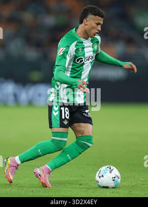 Sevilla, Espagne. 02 novembre 2025. Nelson Deossa du Real Betis lors du match la Liga EA Sports entre Real Betis et RCD Mallorca a joué au stade la Cartuja le 2 novembre 2025 à Séville, en Espagne. (Photo de Antonio Pozo/PRESSIN) crédit : Presinphoto SPORT AGENCY/Alamy Live News Banque D'Images