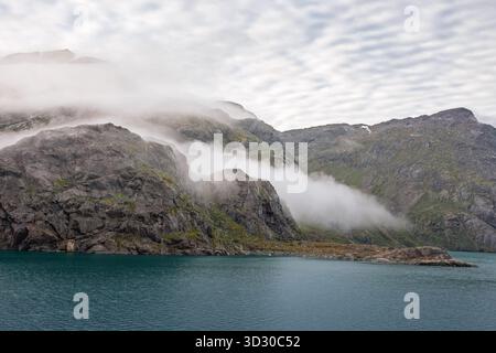 Prince Christian Sund, Groenland, août 2025, montagnes, glaciers et cascades, dans ce son spectaculaire. Banque D'Images