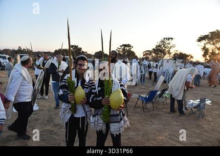 Lieu du parti Nova le 13 octobre 2025 sur le site de l'attaque et du meurtre de masse de civils israéliens, de Juifs célébrant la Fête des Tabernacles, et priant pour le retour du dernier des otages survivants qui avaient été détenus par le Hamas pendant deux ans Banque D'Images