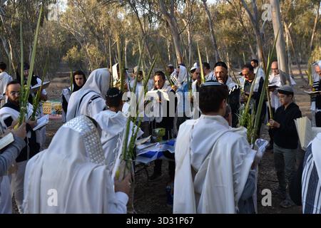 Lieu du parti Nova le 13 octobre 2025 sur le site de l'attaque et du meurtre de masse de civils israéliens, de Juifs célébrant la Fête des Tabernacles, et priant pour le retour du dernier des otages survivants qui avaient été détenus par le Hamas pendant deux ans Banque D'Images