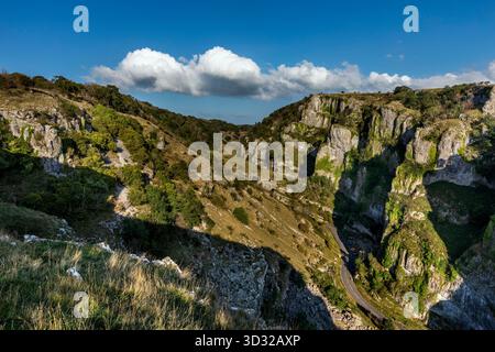 Gorge de Cheddar ; Somerset ; du côté nord ; Royaume-Uni Banque D'Images