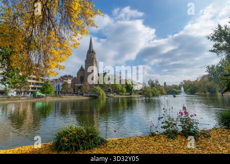 Vue des étangs d'Ixelles en automne, Bruxelles, Belgique Banque D'Images