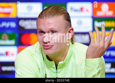 Erling Haaland de Manchester City lors d'une conférence de presse à l'Etihad Stadium, Manchester. Date de la photo : mardi 4 novembre 2025. Banque D'Images