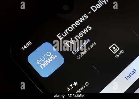 1er novembre 2024, Brésil. Dans cette illustration photo, le logo de l'application Euronews est affiché sur l'écran d'un smartphone Banque D'Images