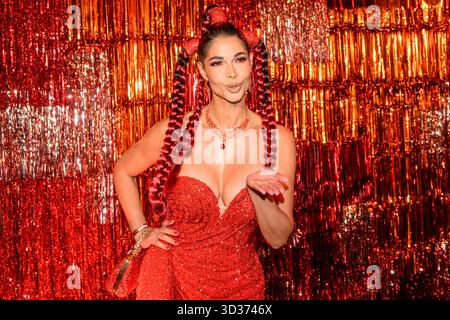 GER, Berlin, im Bild v.l. : Micaela Schaefer, BEI der Premiere der neuen Reality-Show ãDie Abrechnung ð Der Promi-Showdown im Festsaal Kreuzberg, 04.11.2025 *** GER, Berlin, photographié de l Micaela Schaefer, à la première de la nouvelle Reality show ãDie Abrechnung ð Der Promi Showdown im Festsaal Kreuzberg, 04 11 2025 Copyright : HexMBKowch Media Banque D'Images