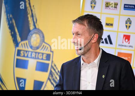 Stockholm, Suède. 05 novembre 2025. STOCKHOLM, SUÈDE 20251105Le capitaine de l'équipe nationale Graham Potter présente sa première équipe pour l'équipe nationale masculine de football avant les prochaines qualifications de la Coupe du monde. Photo : Pontus Lundahl/TT/Code 10050 ce texte est traduit automatiquement crédit : TT News Agency/Alamy Live News Banque D'Images