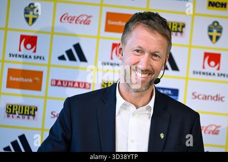 Stockholm, Suède. 05 novembre 2025. STOCKHOLM, SUÈDE 20251105Le capitaine de l'équipe nationale Graham Potter présente sa première équipe pour l'équipe nationale masculine de football avant les prochaines qualifications de la Coupe du monde. Photo : Pontus Lundahl/TT/Code 10050 ce texte est traduit automatiquement crédit : TT News Agency/Alamy Live News Banque D'Images