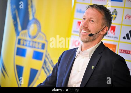 Stockholm, Suède. 05 novembre 2025. STOCKHOLM, SUÈDE 20251105Le capitaine de l'équipe nationale Graham Potter présente sa première équipe pour l'équipe nationale masculine de football avant les prochaines qualifications de la Coupe du monde. Photo : Pontus Lundahl/TT/Code 10050 ce texte est traduit automatiquement crédit : TT News Agency/Alamy Live News Banque D'Images