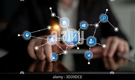 Image représentant la connexion numérique avec diverses icônes symbolisant la technologie et les affaires. Se concentrer sur des outils innovants de communication et de stratégie dans Banque D'Images