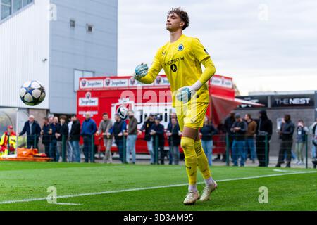 Roeselare, Belgique. 05 novembre 2025. ROESELARE, BELGIQUE - 5 NOVEMBRE : Argus Vanden Driessche du Club Brugge lors du match de l'UEFA Youth League 2025/26 entre le Club Brugge KV et le FC Barcelone au NID le 5 novembre 2025 à Roeselare, Belgique. (Photo de Joris Verwijst/Orange Pictures) crédit : Orange pics BV/Alamy Live News Banque D'Images