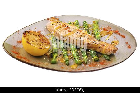 Nourriture, saumon grillé avec asperges et citron Banque D'Images