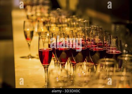 Cocktail Vin Apéritif de bienvenue à un dîner de gala d'entreprise événement banquets Banque D'Images