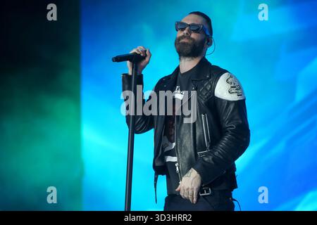 EMBARGO SUR 0001 VENDREDI 7 NOVEMBRE photo datée du 08/06/19 d'Adam Levine de Maroon 5 sur scène lors du bal estival de Capital au stade de Wembley, au nord-ouest de Londres. Maroon 5 a été annoncé comme tête d'affiche pour la série de spectacles BST Hyde Park de l'été prochain. Le groupe américain, qui a vendu plus de 135 millions de disques dans le monde, se produira sur le site du centre de Londres le vendredi 3 juillet. Date d'émission : vendredi 7 novembre 2025. Banque D'Images