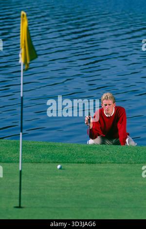 Queue golfeur putt. Banque D'Images