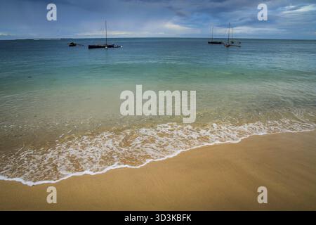 Plage près du village de pêcheurs d'Anakao, au sud ouest de Madagascar Banque D'Images