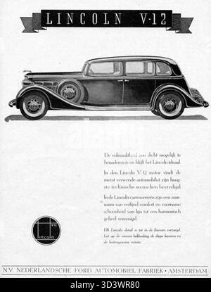 Cette photographie du 13 avril 1935 montre une automobile Lincoln, fabriquée aux États-Unis et importée par NED. Ford Automobielfabriek à Amsterdam, représentant le commerce automobile du début du XXe siècle. Banque D'Images
