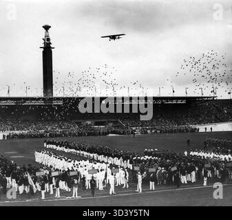 Cette image montre l'ouverture des IXes Jeux Olympiques à Amsterdam le 28 juillet 1928. Le prince Hendrik, à la place de la reine Wilhelmine, a effectué la cérémonie d'ouverture. Banque D'Images