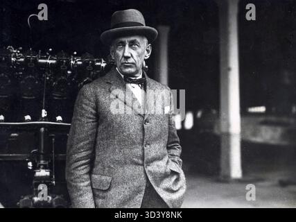 Portrait de l'explorateur polaire Roald Amundsen dans ses dernières années, pris avant 1928. La date et le lieu sont inconnus. Banque D'Images