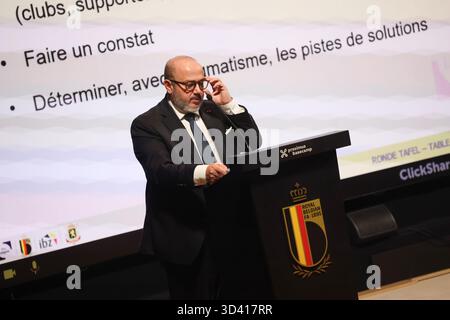 Tubize, Belgique. 07 novembre 2025. Le ministre de l’intérieur Bernard Quintin en photo lors d’une table ronde sur la sécurité dans le football, organisée par la Pro League et la Royal Belgian Football Association (RBFA), vendredi 07 novembre 2025 à Tubize. BELGA PHOTO VIRGINIE LEFOUR crédit : Belga News Agency/Alamy Live News Banque D'Images