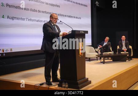 Tubize, Belgique. 07 novembre 2025. Le ministre de l’intérieur Bernard Quintin en photo lors d’une table ronde sur la sécurité dans le football, organisée par la Pro League et la Royal Belgian Football Association (RBFA), vendredi 07 novembre 2025 à Tubize. BELGA PHOTO VIRGINIE LEFOUR crédit : Belga News Agency/Alamy Live News Banque D'Images