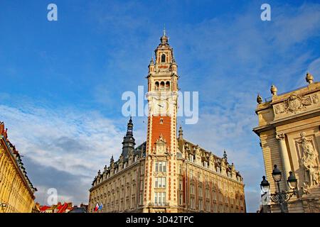 Architecture historique et bâtiments de la place du Théâtre à Lille, France Banque D'Images