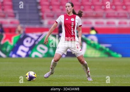 Amsterdam, pays-Bas. 08 novembre 2025. AMSTERDAM, PAYS-BAS - 8 NOVEMBRE : ISA Colin de l'Ajax regarde lors d'un Euro Jackpot Vrouwen Eredivisie match à Johan Cruijff Arena le 8 novembre 2025 à Amsterdam, pays-Bas. (Photo par Andre Weening/Orange Pictures) crédit : Orange pics BV/Alamy Live News Banque D'Images