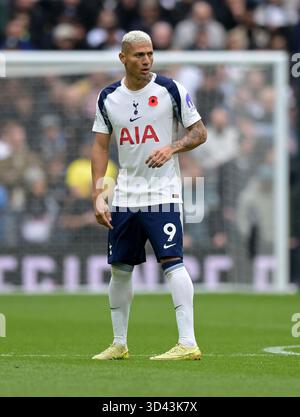 Londres, Royaume-Uni. 8 novembre 2025. Richarlison de Tottenham Hotspur lors des Spurs vs Man Utd, premier League match au Tottenham Hotspur Stadium de Londres. Cette image est RÉSERVÉE à UN USAGE ÉDITORIAL. Licence requise de Football DataCo pour toute autre utilisation. Crédit : MARTIN DALTON/Alamy Live News Banque D'Images