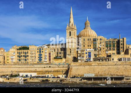 Vieille ville de la Valette avec anneau de fortification, patrimoine mondial de l'UNESCO, Malte Banque D'Images