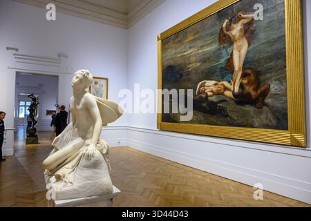 Vue intérieure de la Galerie nationale d’art moderne et contemporain, qui abrite une collection d’art des XIXe et XXe siècles, y compris des œuvres de Canova, Banque D'Images